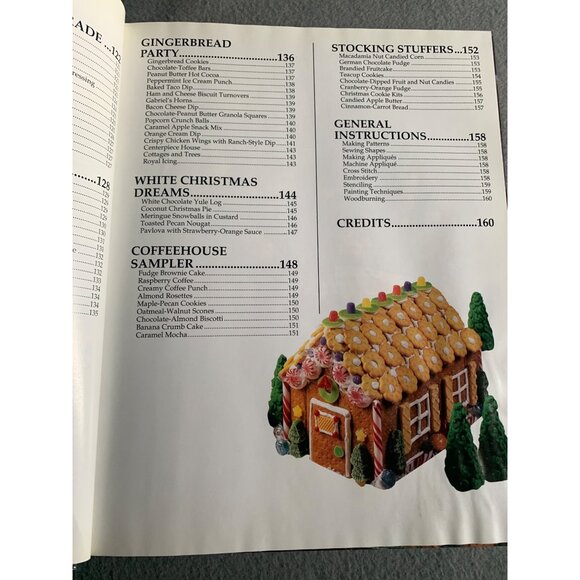 Leisure Arts Presents: The Spirit Of Christmas- Creative Holiday Ideas Book Elev - Picture 4 of 5